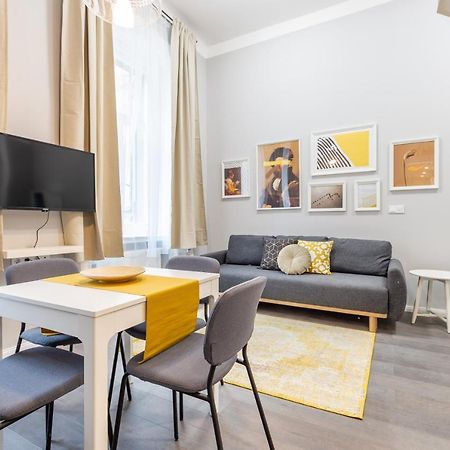 W33 - Prime Location - Comfortable Quality Apartments By Bqa Budapest Bagian luar foto