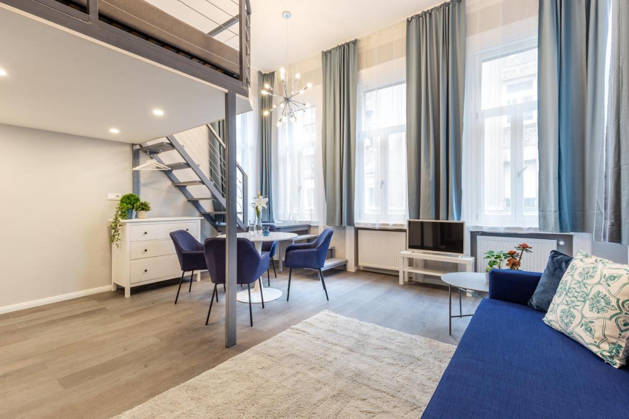 W33 - Prime Location - Comfortable Quality Apartments By Bqa Budapest Bagian luar foto