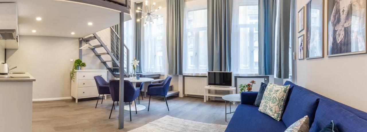 W33 - Prime Location - Comfortable Quality Apartments By Bqa Budapest Bagian luar foto