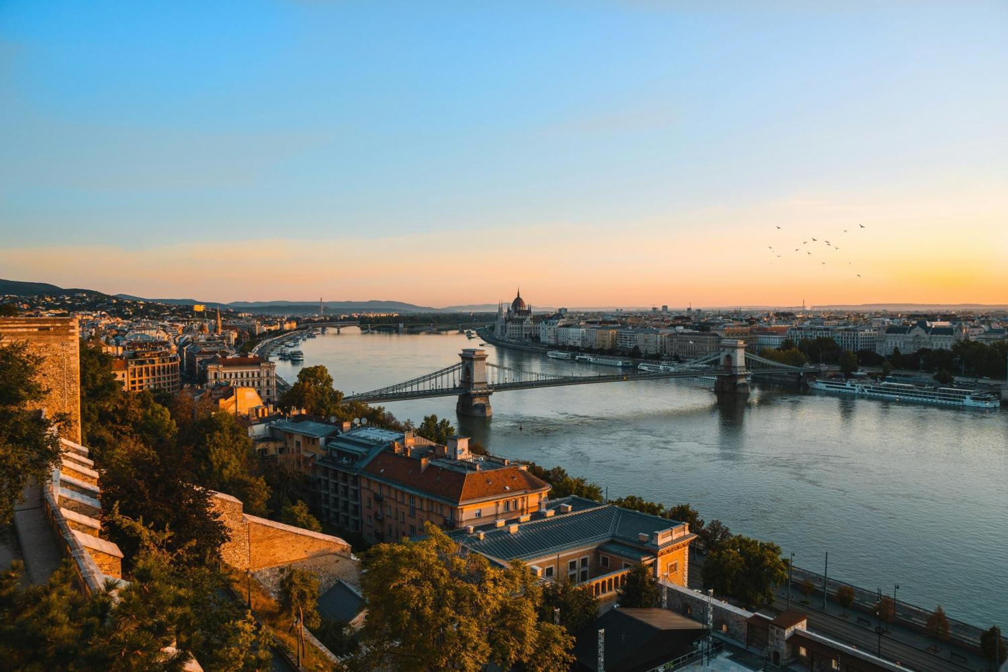 W33 - Prime Location - Comfortable Quality Apartments By Bqa Budapest Bagian luar foto